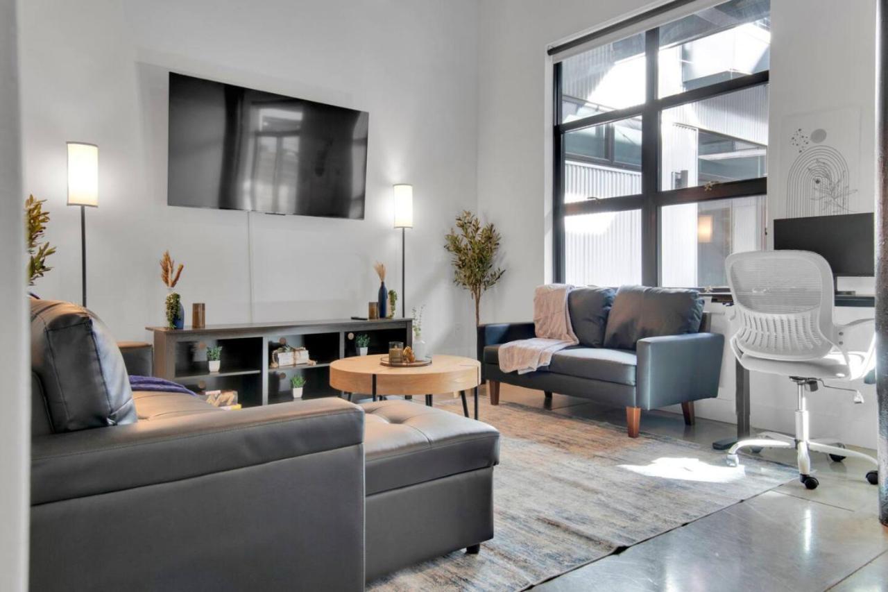 Apartment Rustic Meets Modern 2br 2ba