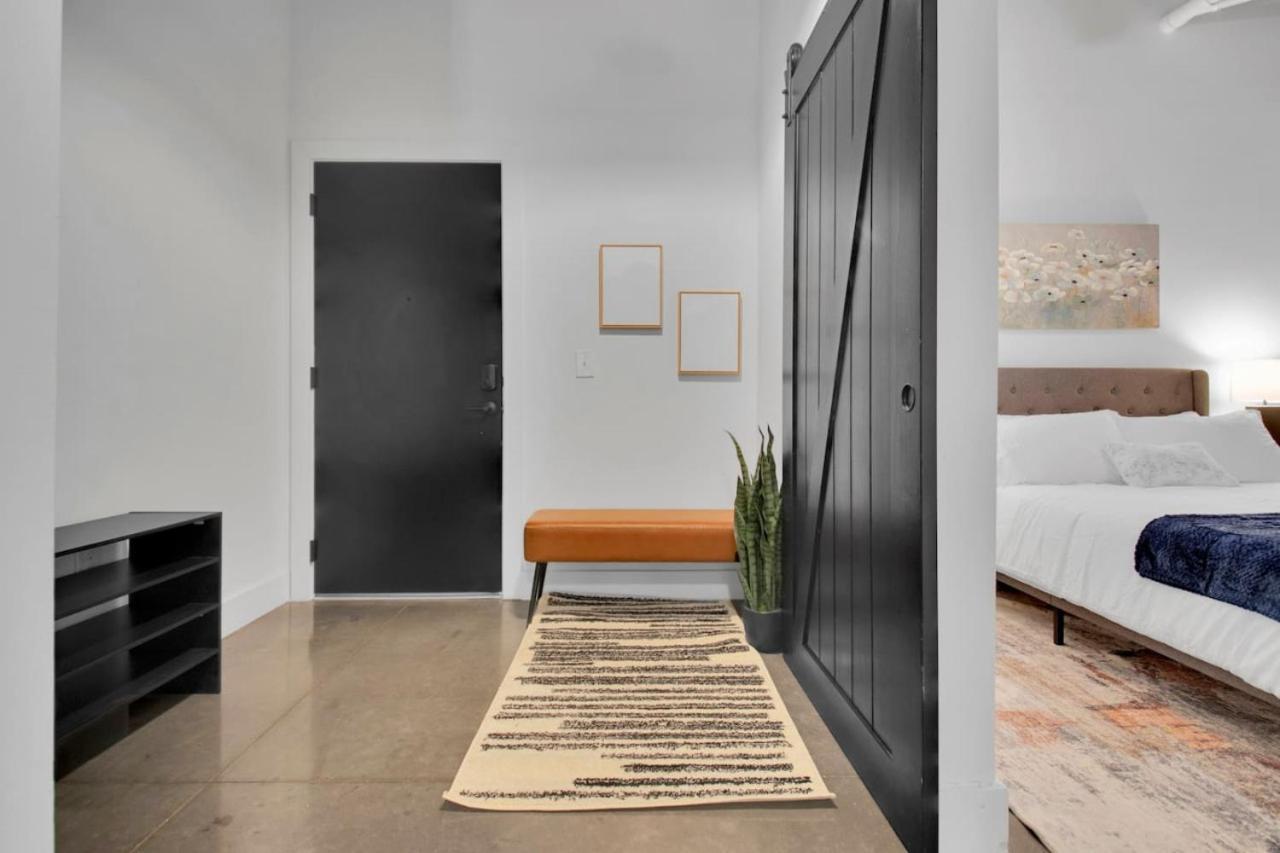 Rustic Meets Modern 2br 2ba * Greenville